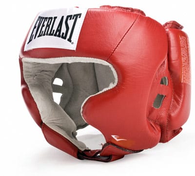 Protective boxing headgear