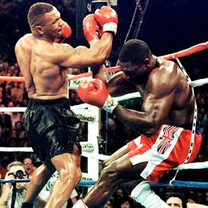 Mike Tyson uppercut